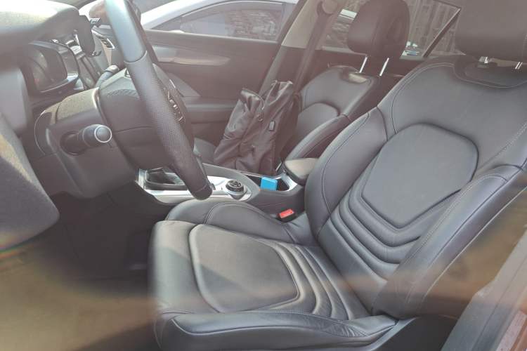 Used DS 6 2014 1.6T Luxury Edition THP200