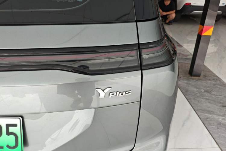 Used AION Y 2023 Plus 610 Smart Edition Ternary Lithium
