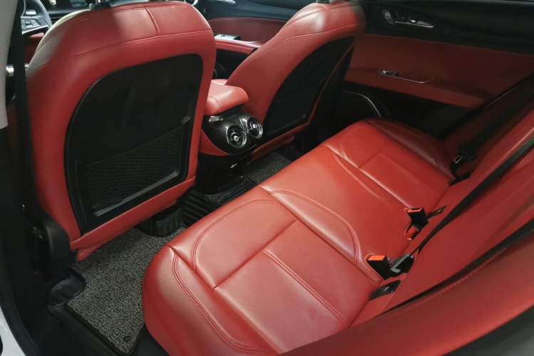 Used Alfa Romeo Stelvio 2017 2.0T 200HP Elite Edition
