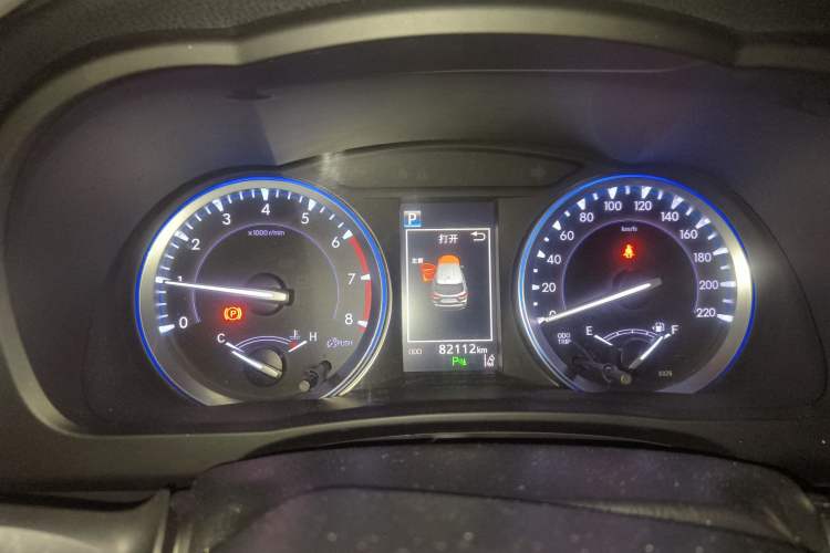 Used Toyota Highlander 2018 2.0T Four-Wheel Drive Luxury Edition 7 Seats China V Emission Standard
