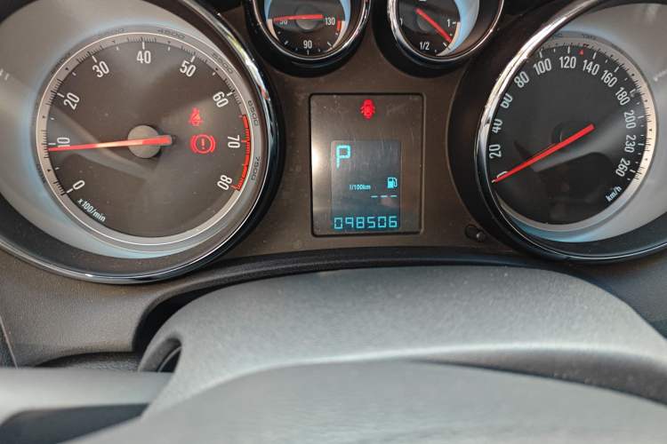 Used Buick GT 2013 XT 1.6L Automatic Fashion Edition