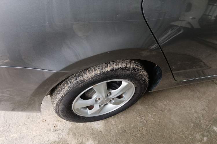 Used Hyundai Verna (older generation) 2014 1.4L Automatic Smart GLS Exterior 8