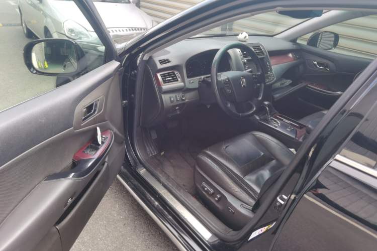 Used Toyota Crown 2010 2.5L Royal Leather Navigation Edition
