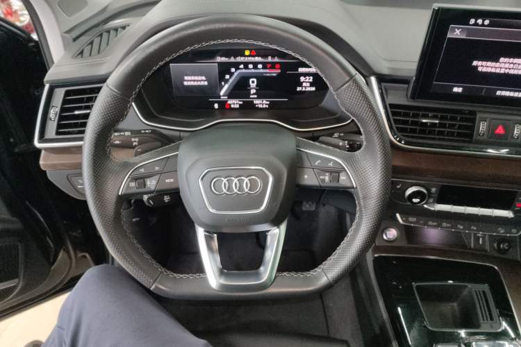 Used Audi Q5L 2022 Updated 45T Luxury Dynamic Version
