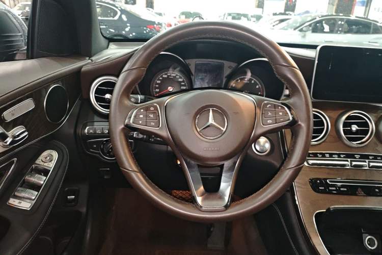 Used Mercedes-Benz GLC 2017 GLC 300 4MATIC Sport Edition