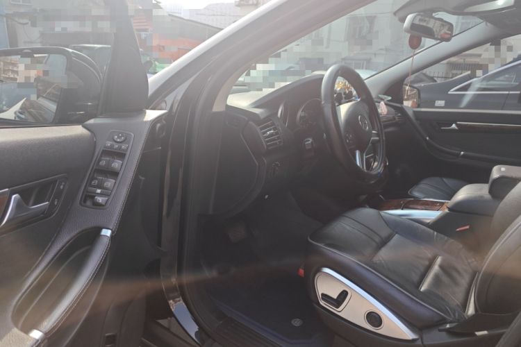 Used Mercedes-Benz R-Class 2011 R 350 L 4MATIC