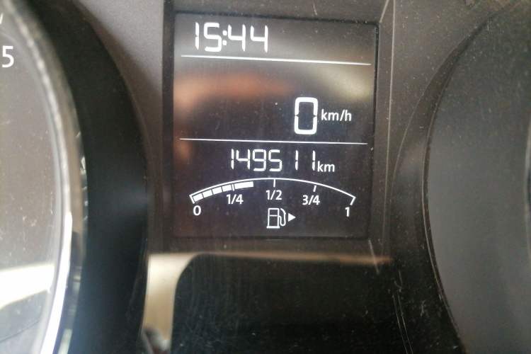 Used Volkswagen Bora 2016 1.6L Manual Comfort Model Odometer Close Up