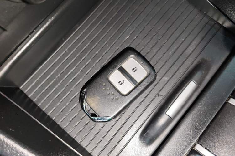 Used Honda Jade 2017 1.8L automatic Comfort version 5 seats