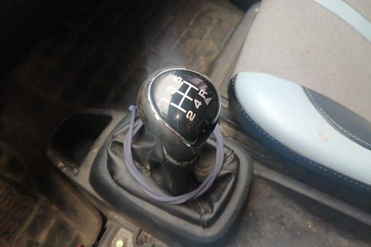 Used Foton Xiangling V  Gear Lever