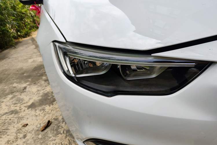 Used Buick Regal 2017 20T Elite Edition Right Front Headlight