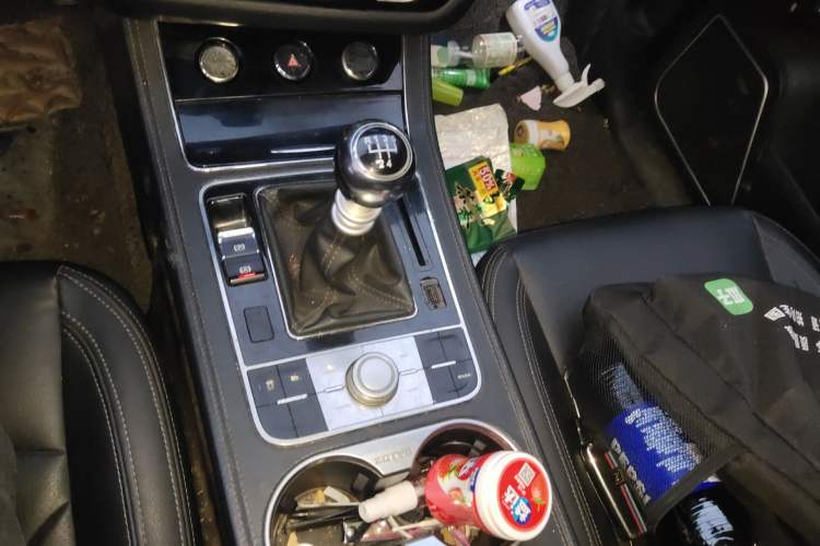 Used Zotye T600 2016 Sport Edition 1.5T Manual Prestige Model Gear Lever