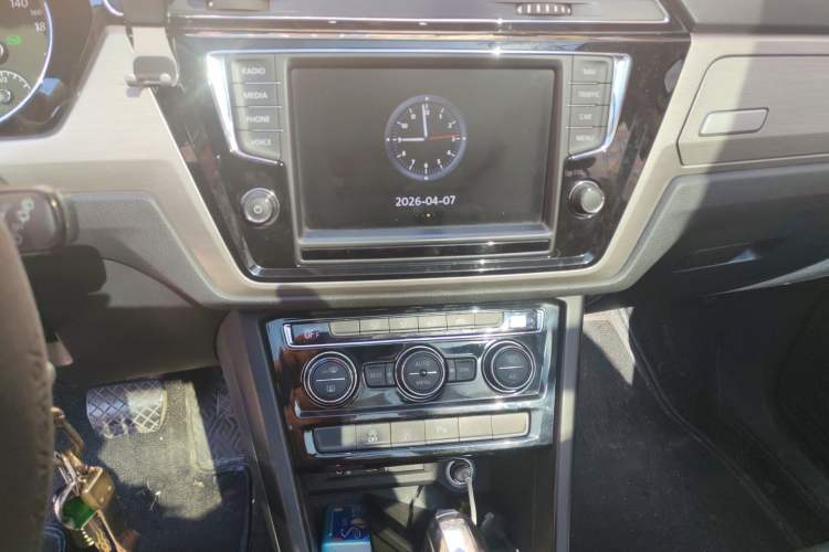 Used Volkswagen Touran 2018 Volkswagen Touran L 280TSI DSG Comfort Edition 7 Seats China V Emission Standard Audio And AC Panel