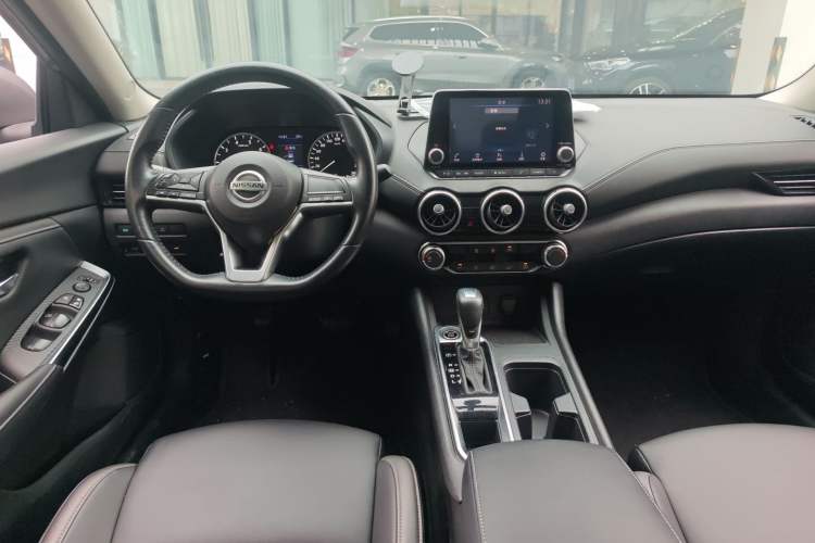 Used Nissan Sylphy 2020 1.6L XL CVT Enjoyment Edition Center Console