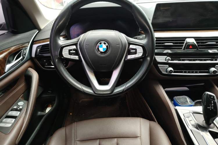 Used BMW 5 Series 2019 525Li Luxury Package