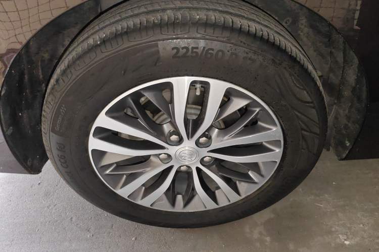 Used Buick GL8 2021 ES Landtrek 653T Comfort Edition
