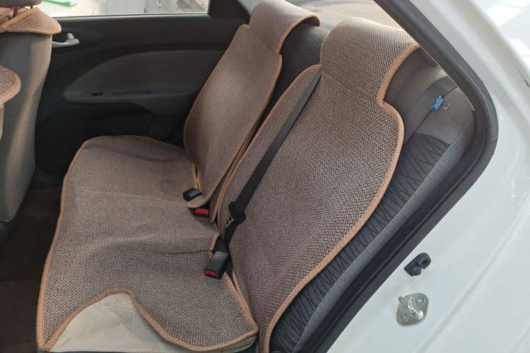 Used Kia Pegas 2017 1.4L Manual Fashion Edition Smart Interior 4