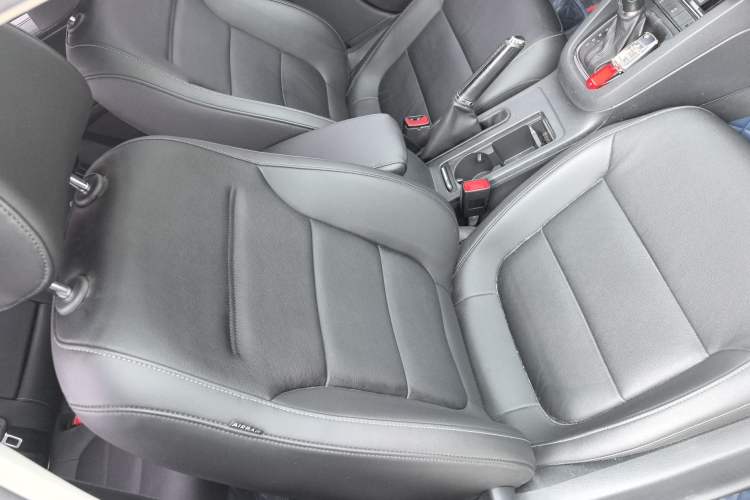 Used Volkswagen Sagitar 2018 280TSI DSG Ignite Edition Right Front Seat