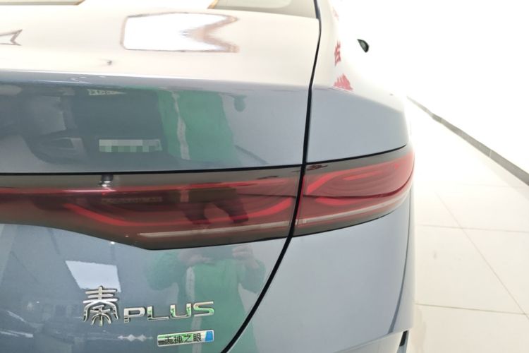 Used BYD Qin PLUS 2025 EV Smart Drive Edition 420KM Leading Model Right Rear Taillight