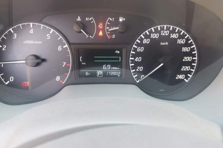 Used Nissan Sylphy 2012 1.6 XL CVT Luxury Edition Odometer Close Up