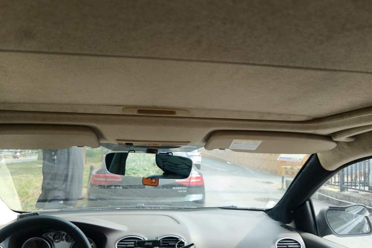 Used Ford Focus 2011 Hatchback 1.8L Automatic Fashion Edition
