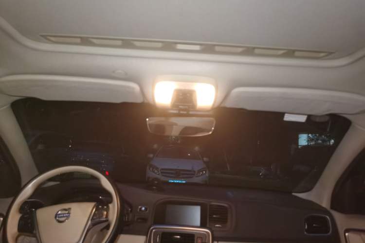 Used Volvo S60 2015 S60L T5 Intelligent Drive Edition Headliner