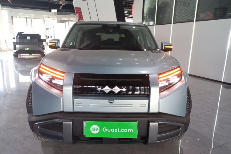 Used Formula Leopard Titanium 3 2025 501 km Range Rear-Wheel Drive Intelligent Driving Max Edition