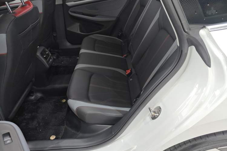 Used Volkswagen Lamando 2024 Lavida L 280TSI DSG Cool & Spicy Edition
