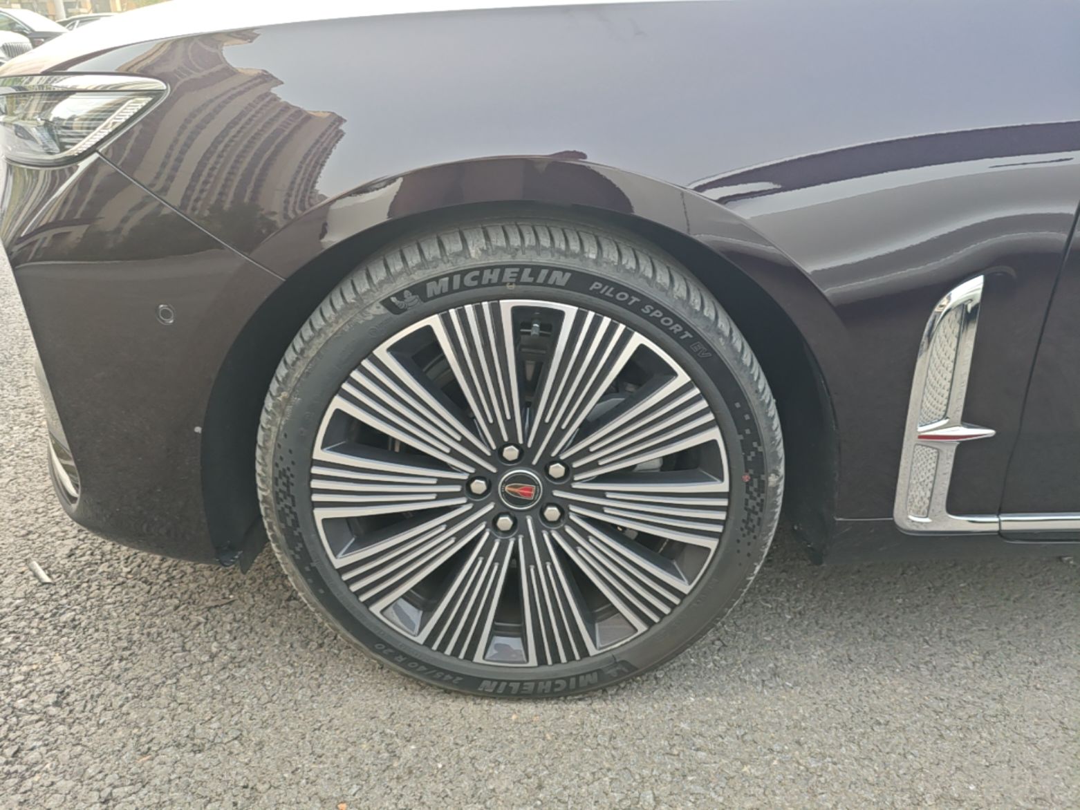 Hongqi H9 2025 2.0T Two-Wheel-Drive Flagship Luxury Business Edition 5 Seats — снимка 10
