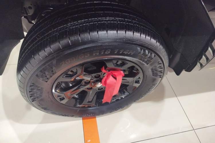 Used Tank 400 New Energy 2024 Hi4-T Off-Road Edition Left Front Wheel Hub