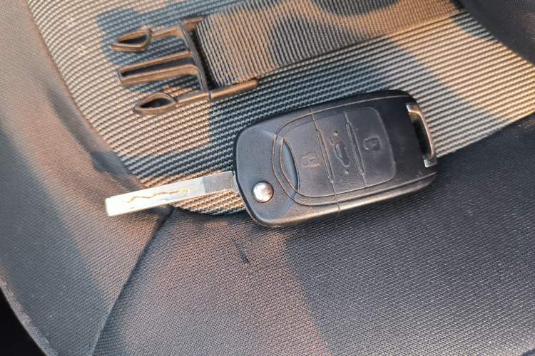 Used Wuling Hongguang MINIEV 2020 Freedom Version Lithium Iron Phosphate Vehicle Key