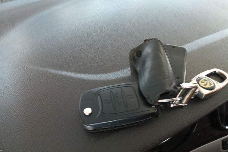 Used Baojun 730 2016 1.5L Manual Comfort Version 7 Seats China V Emission Standard Vehicle Key