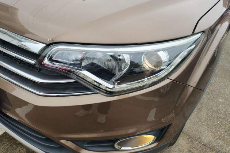 Used FAW Senya R7 2016 1.6L Manual Smart Version Left Front Headlight