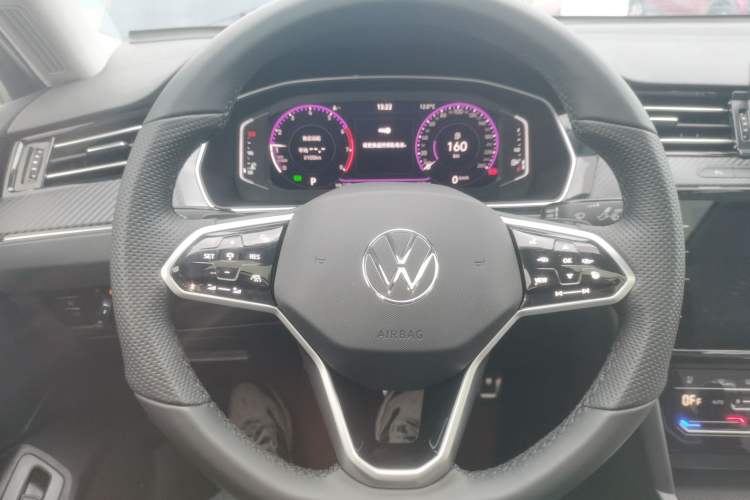 Used Volkswagen Magotan 2023 2 Million Units Commemorative Edition 330TSI DSG Luxury Version