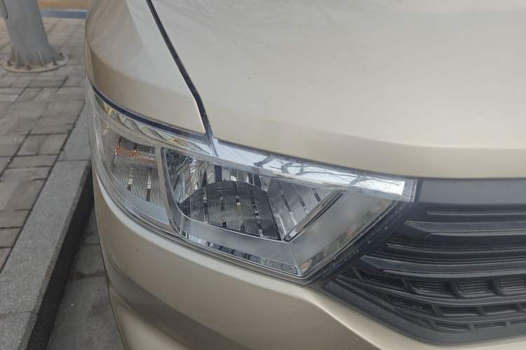 Used Wuling Hongguang V 2021 1.5L Jingqu Version LAR