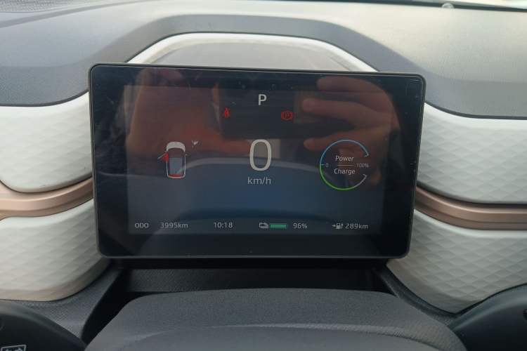 Used JAC Yiwei E10X 2024 Charming Edition 301km Lite