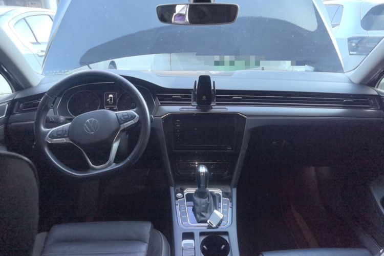 Used Volkswagen Magotan 2020 330TSI DSG Leading Model Center Console