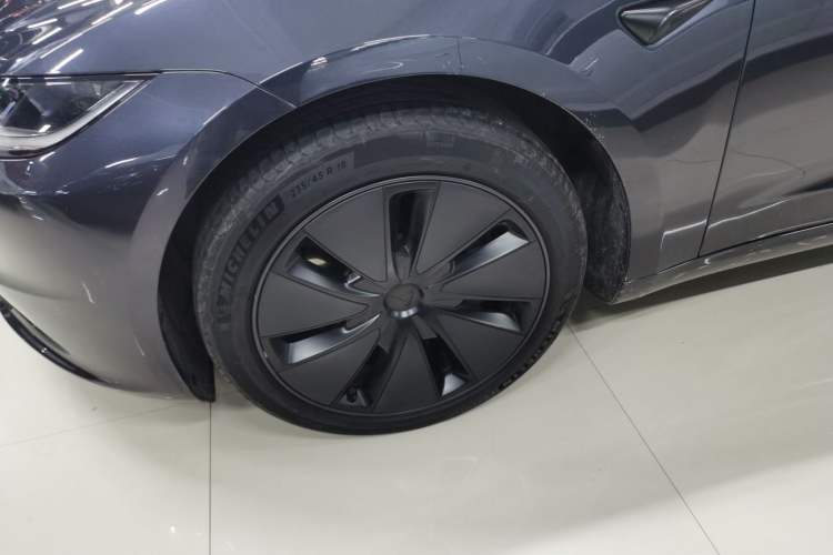 Used Tesla Model 3 2023 Rear-Wheel-Drive Version
