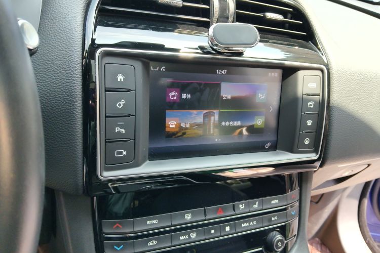 Used Jaguar F-PACE 2018 2.0T Two-Wheel Drive Urban Deluxe Edition
