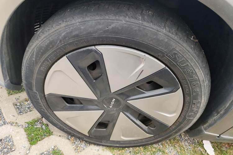 Used AION Y 2022 70 Enjoyment Edition Lithium Iron Phosphate Left Front Wheel Hub