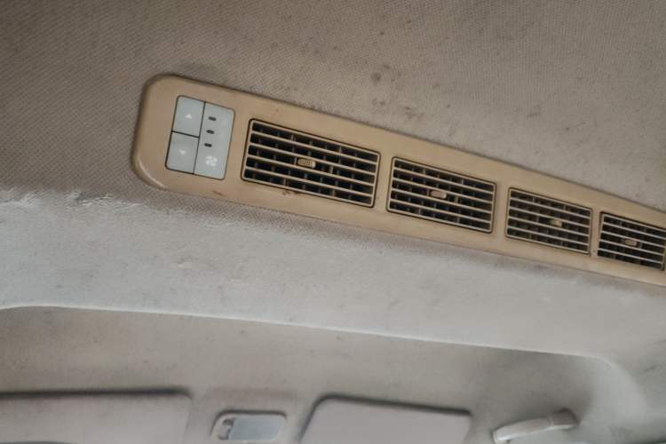 Used Wuling Rongguang 2014 1.2L S Base Model
