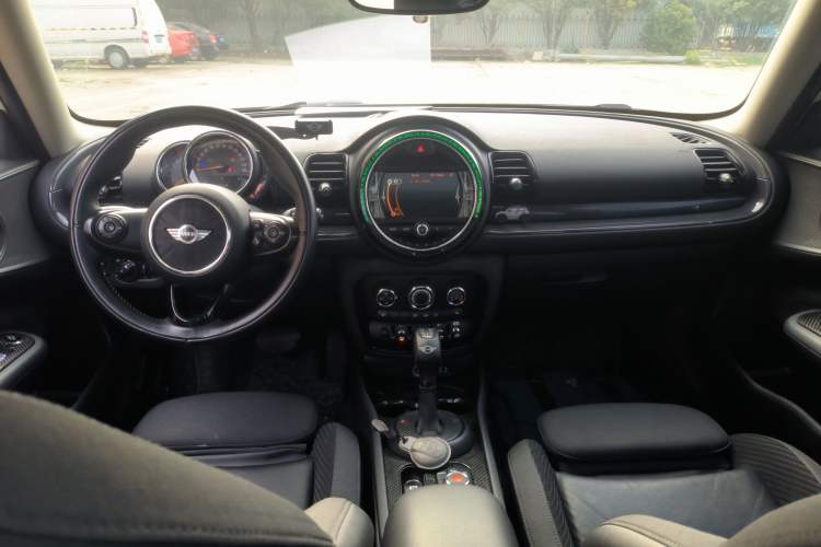Used MINI Clubman 2016 Revised 1.5T COOPER Center Console