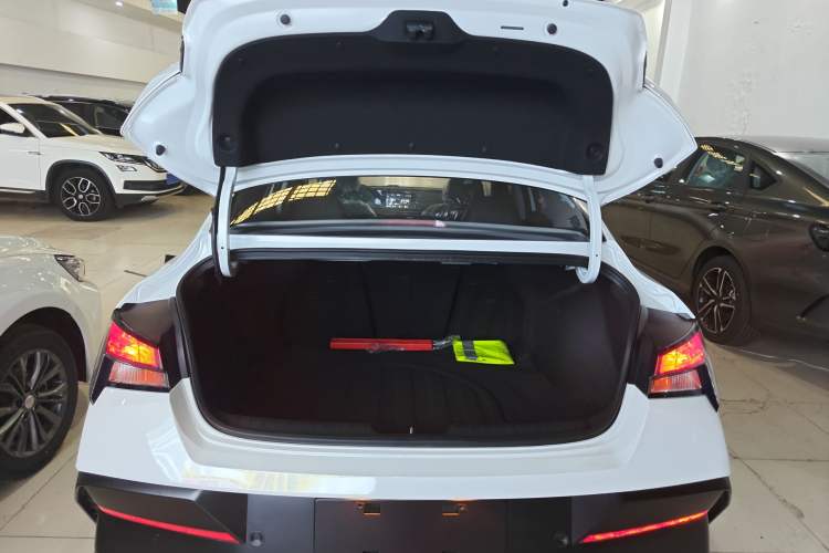 Used Hyundai Elantra 2023 1.5L CVT GLX Elite Edition
