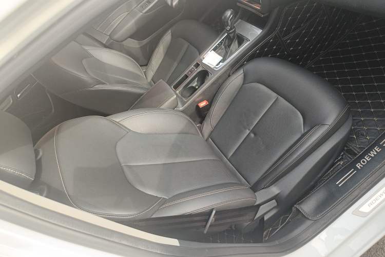 Used Roewe i6 2020 PLUS 1.6L CVT 4G Connected Glory Flagship Edition