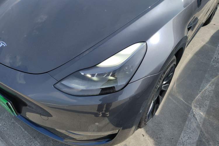 Used Tesla Model Y 2022 Long-Range All-Wheel-Drive Version