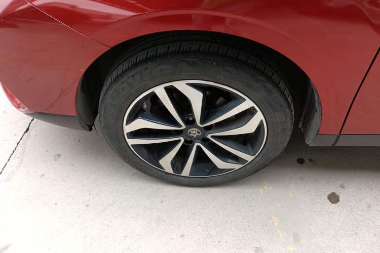 Used Venucia T90 2018 2.0L CVT Smart Connect Luxury Edition China V Standard