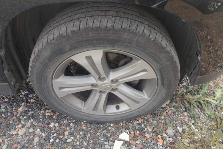 Used Toyota Highlander 2012 2.7L Two-Wheel Drive 7-Seater Luxury Edition