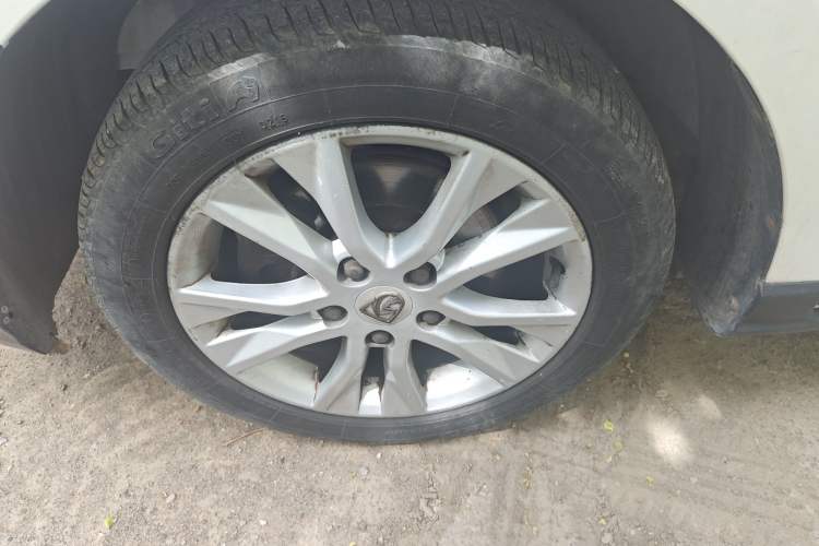 Used Baojun 730 2016 1.5L Manual Comfort Version 7 Seats China V Emission Standard Left Front Wheel Hub