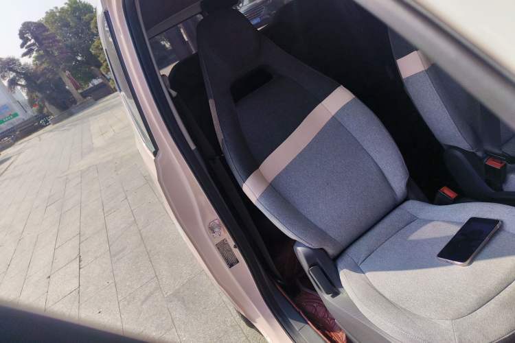 Used Wuling Hongguang MINIEV 2021 Macaron Fashion Model Lithium Iron Phosphate