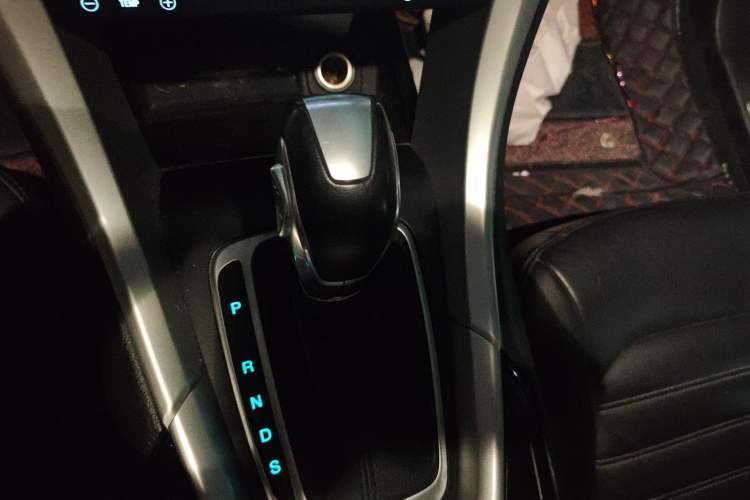 Used Ford Mondeo 2013 1.5L GTDi180 Fashion Edition Gear Lever