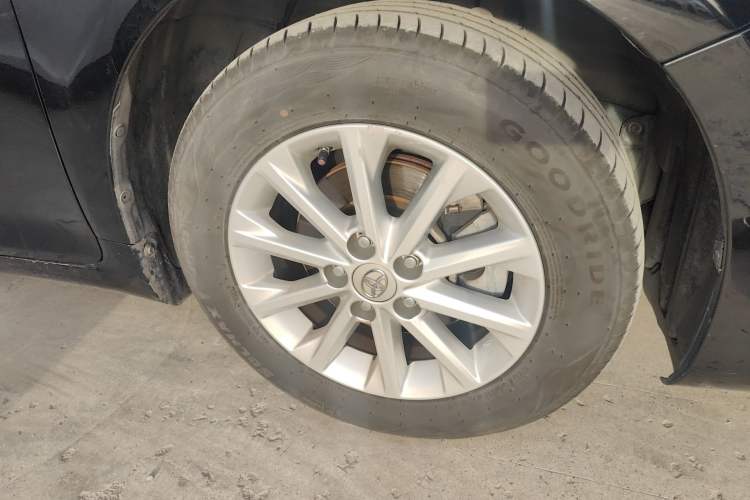 Used Toyota Camry 2015 2.0G Premier Edition